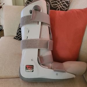 Breg Walker boot
